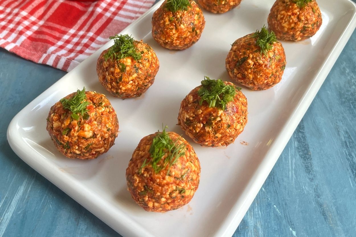 Beyaz Peynirli Meze Tarifi