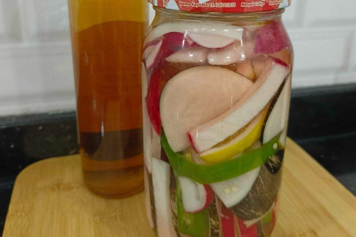 Dört Turplu Turşu Tarifi