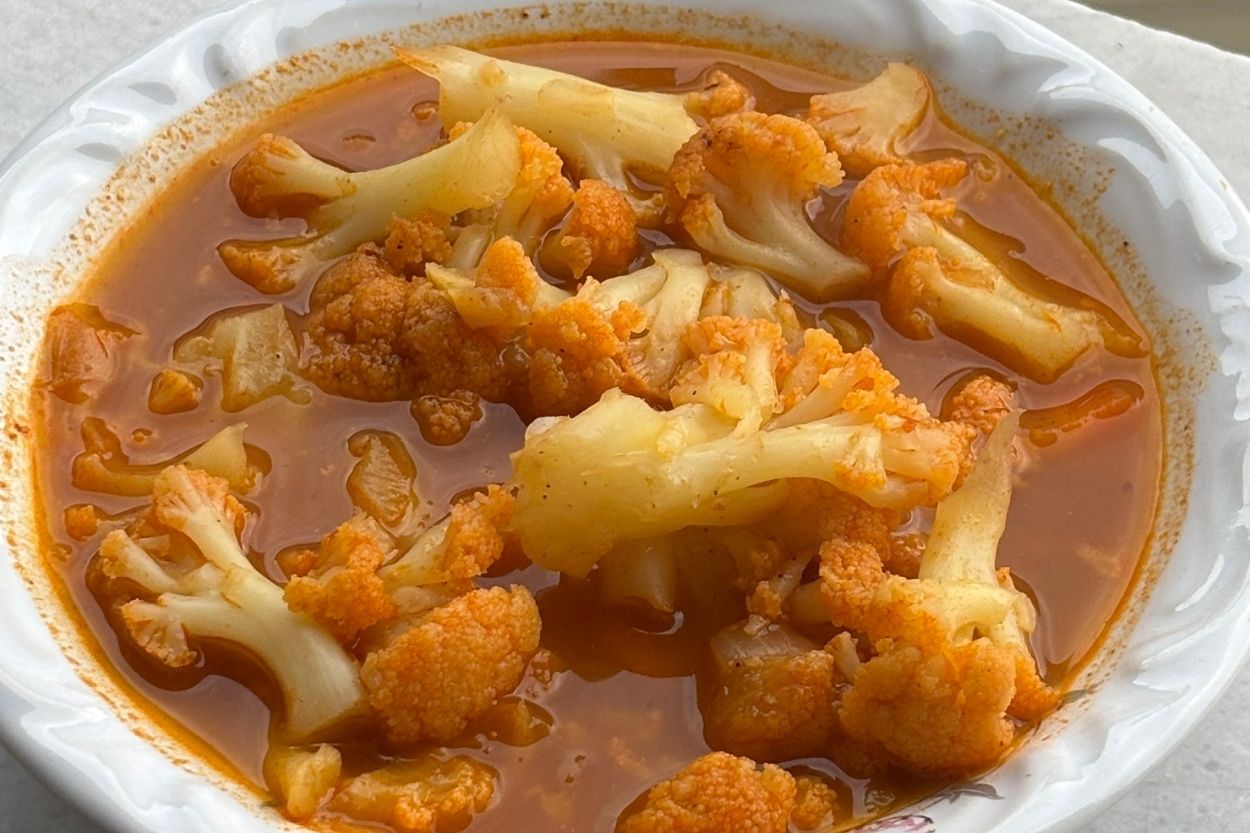 Et Sulu Karnabahar Yemeği Tarifi