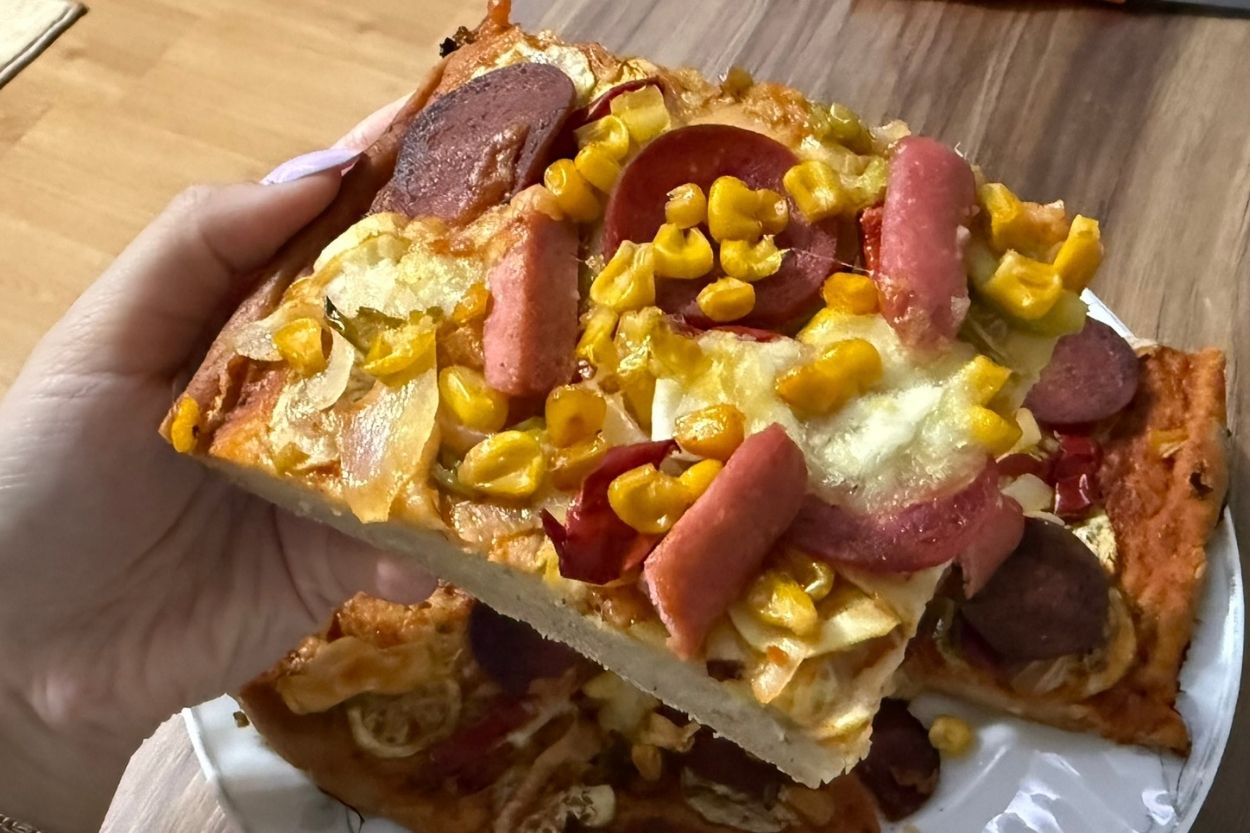 Glutensiz Bol Malzemeli Pizza Tarifi