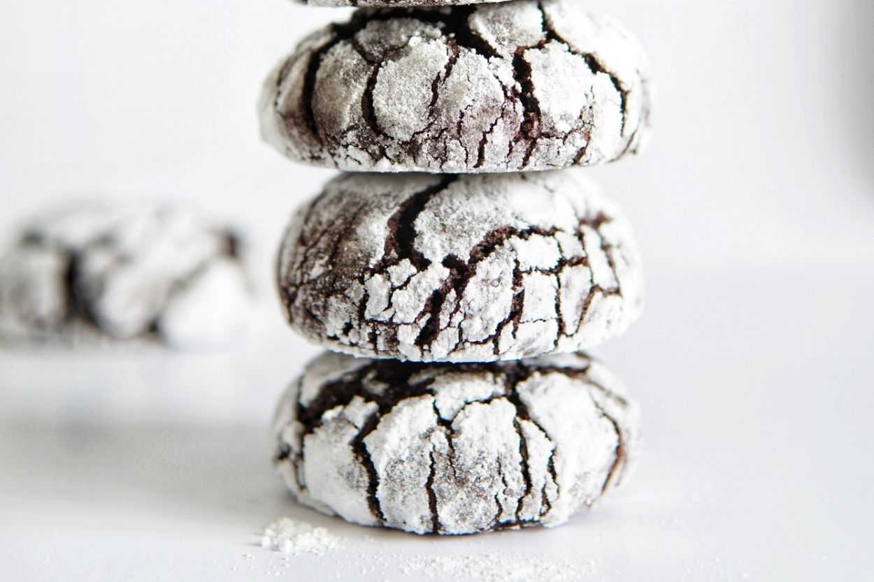 Kakaolu Pudra Şekerli Çatlak Kurabiye Tarifi