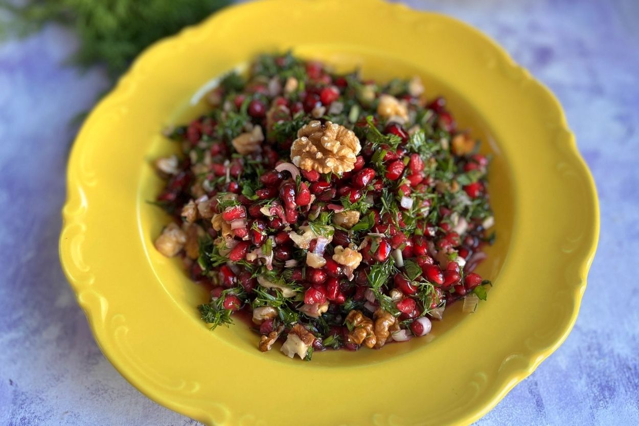 Nar Salatası Tarifi