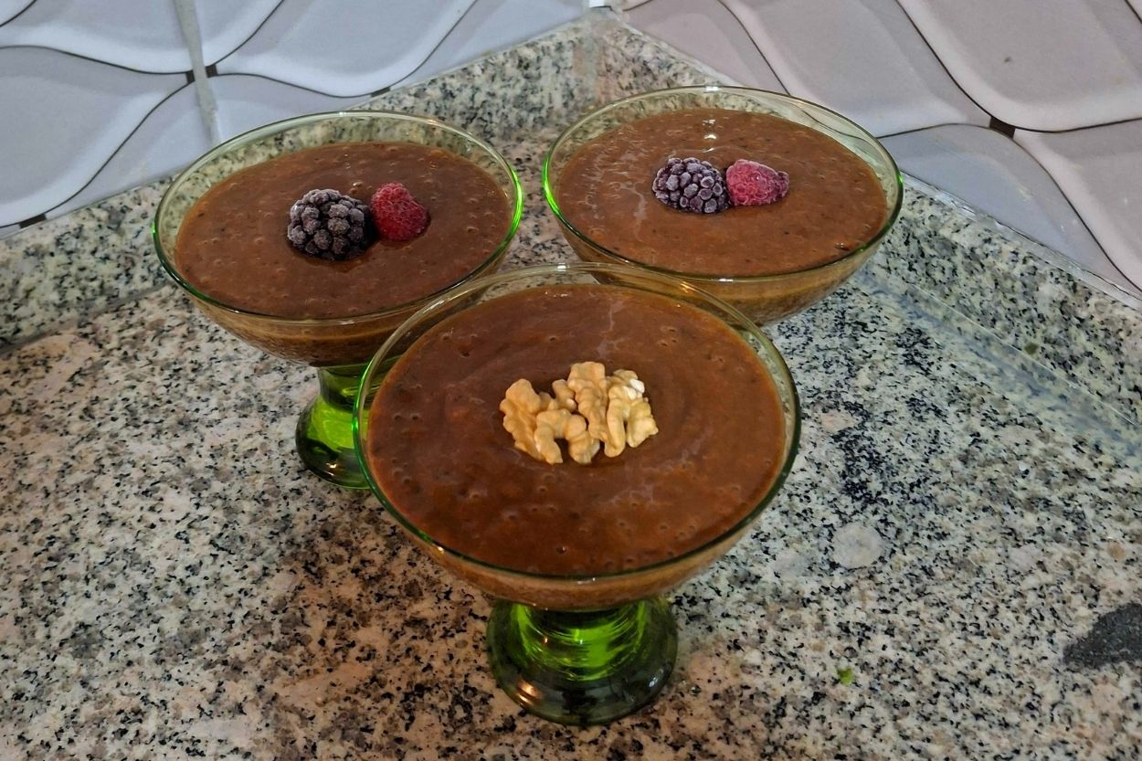 Pişmeyen Cennet Hurmalı Puding Tarifi