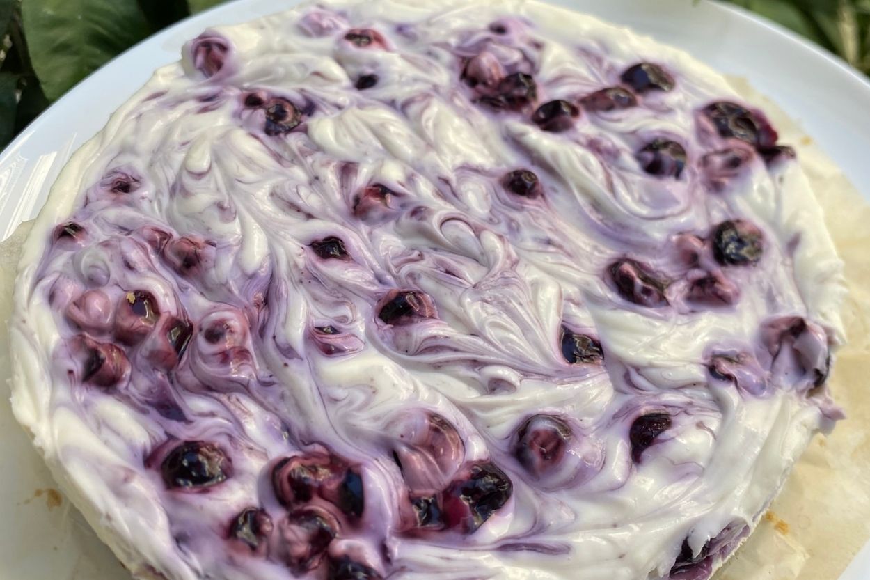 Pişmeyen Yaban Mersinli Cheesecake Tarifi