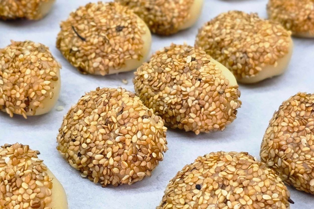 Susamlı Kıyır Kıyır Kurabiye Tarifi