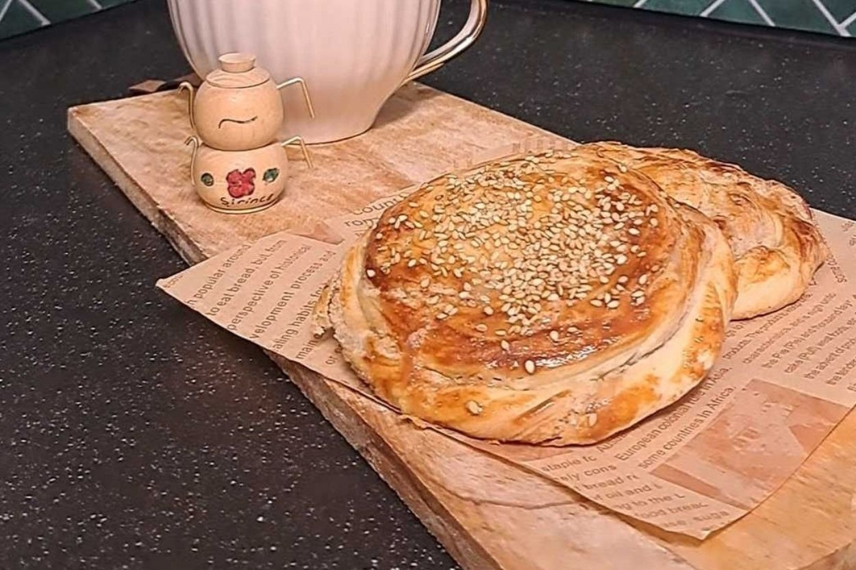 Tel Tel Ayrılan Tahinli Çörek Tarifi