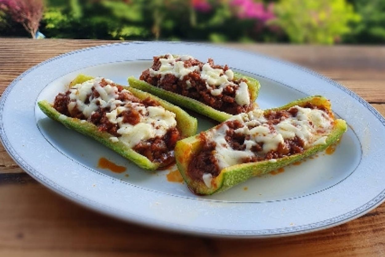 Fırında Kıymalı Kabak Sandal Tarifi