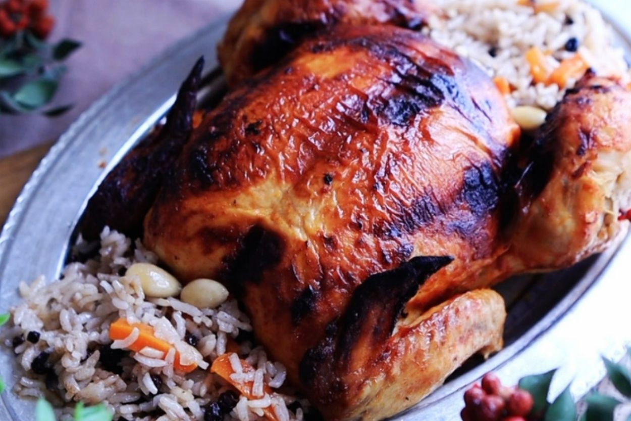 Fırında Tavuk ve Bademli Pilav Tarifi