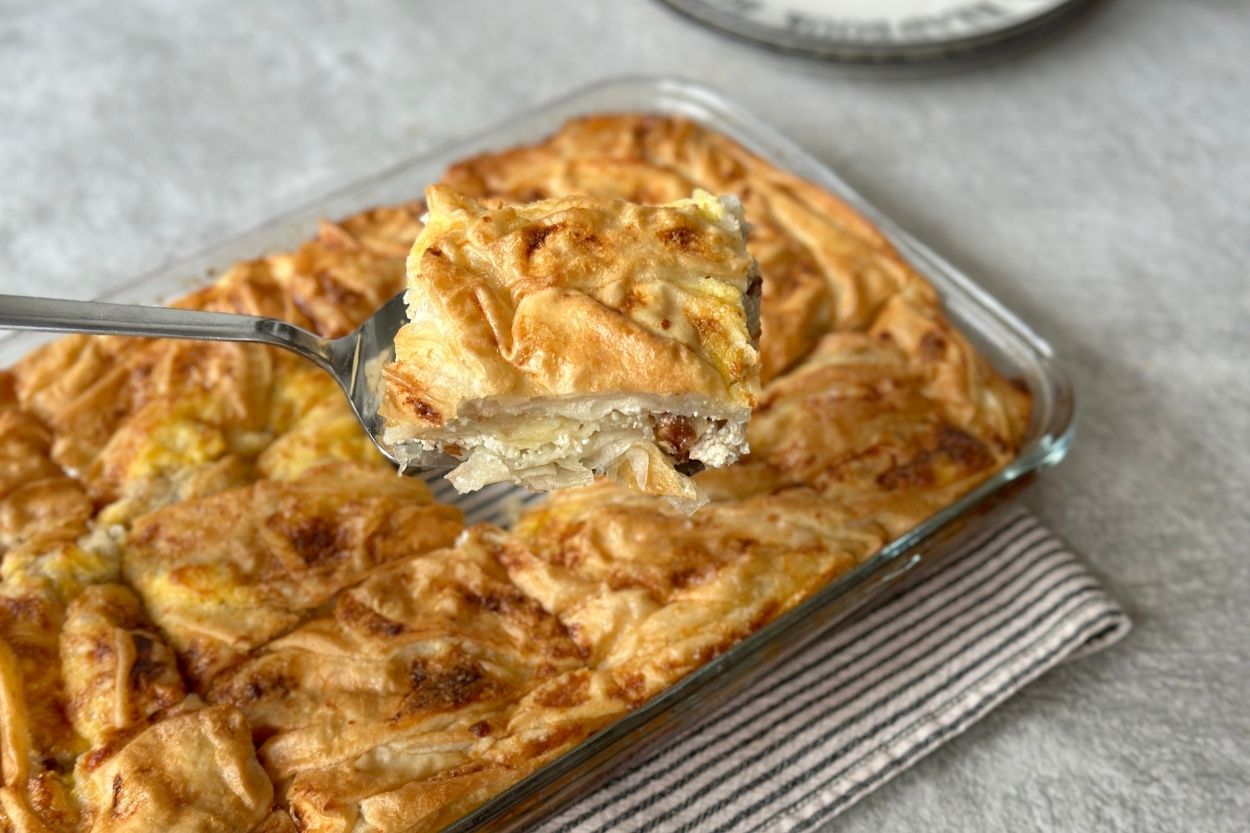 Kaymaklı Börek Tarifi