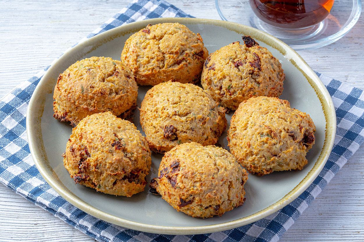 Kinoalı Tuzlu Kurabiye Tarifi