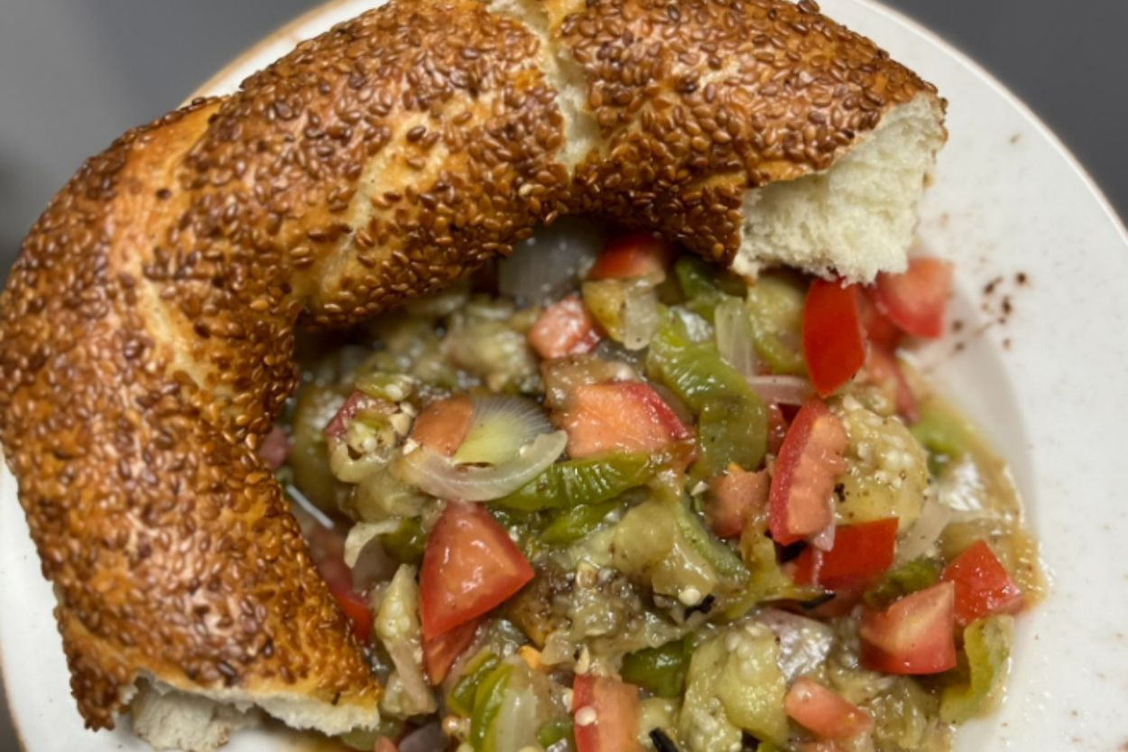 Köz Biberli Patlıcan Salatası Tarifi