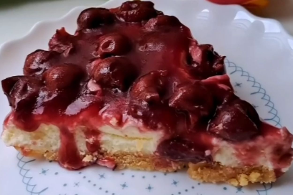 Kremalı Vişneli Cheesecake Tarifi