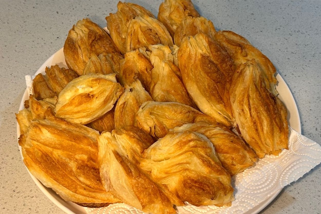 Sodalı Midye Börek Tarifi