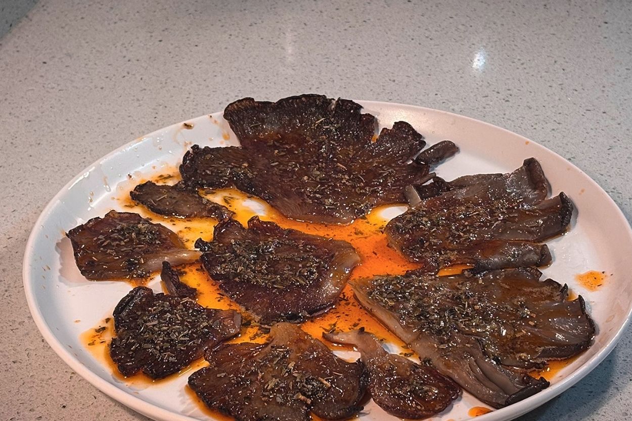 Tereyağlı İstiridye Mantarı Mezesi Tarifi