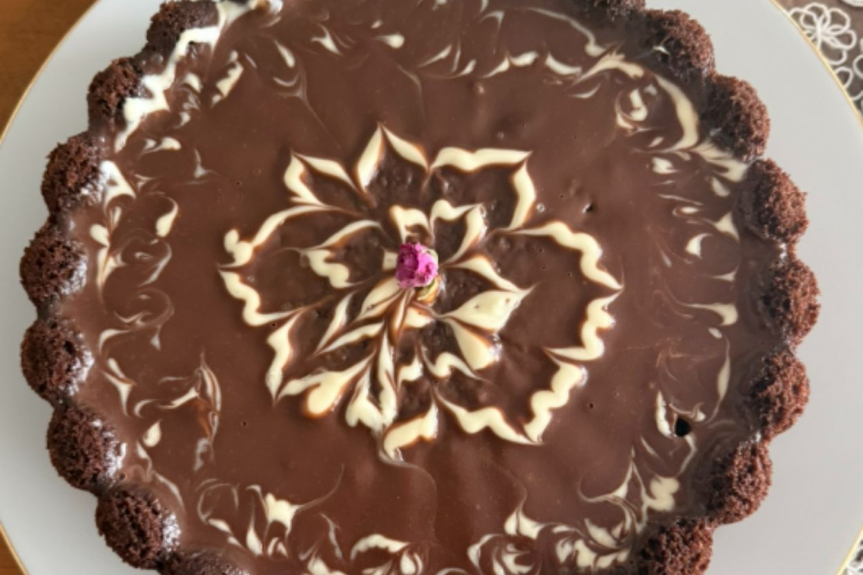Çikolatalı Tart Pasta Tarifi