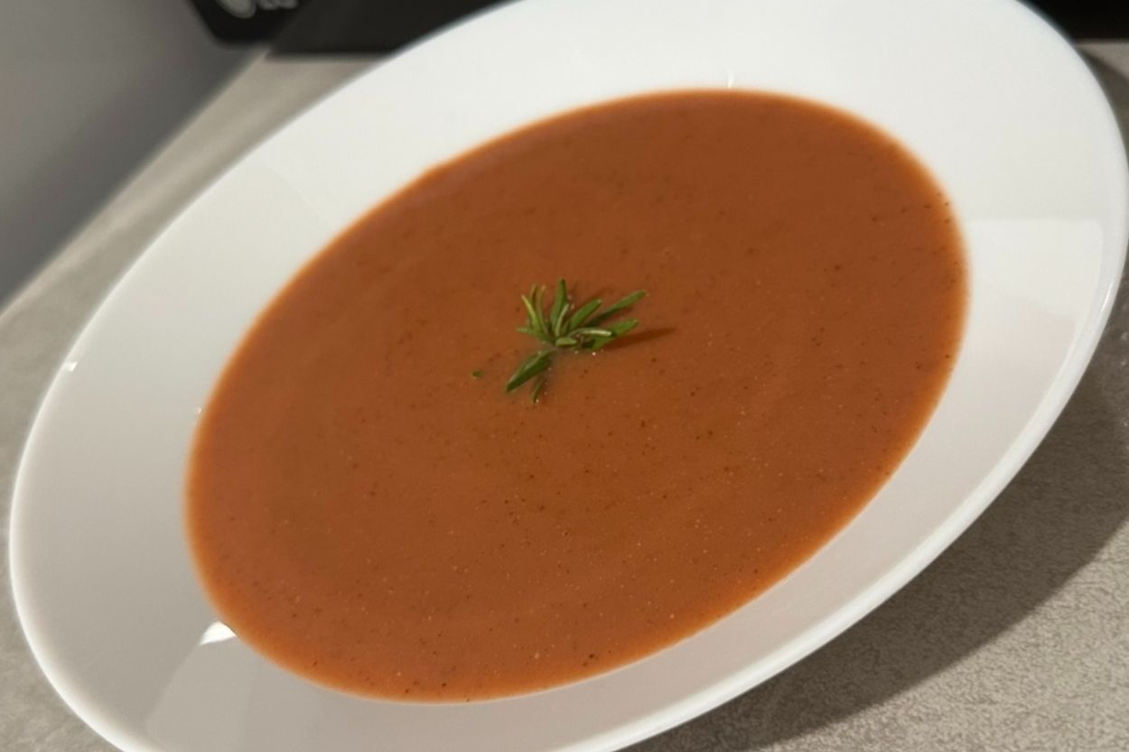 Kremalı Kırmızı Pancar Çorbası Tarifi