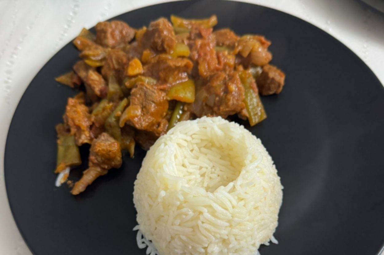 Sebzeli Kuşbaşı Etli Güveç Tarifi