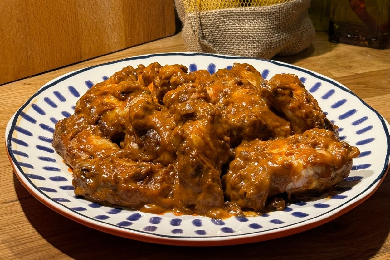 Bol Soslu Kanat Tarifi