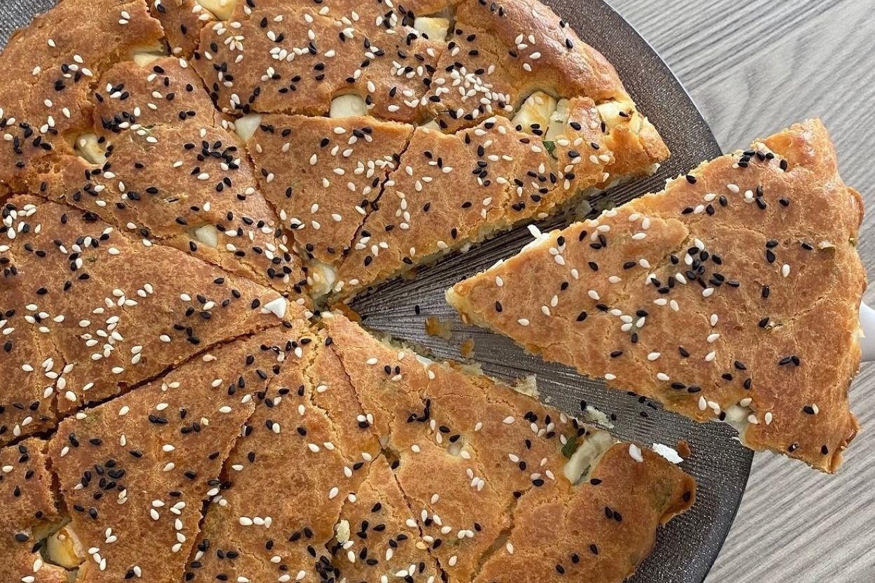 Maydanozlu Peynirli Tuzlu Kek Tarifi