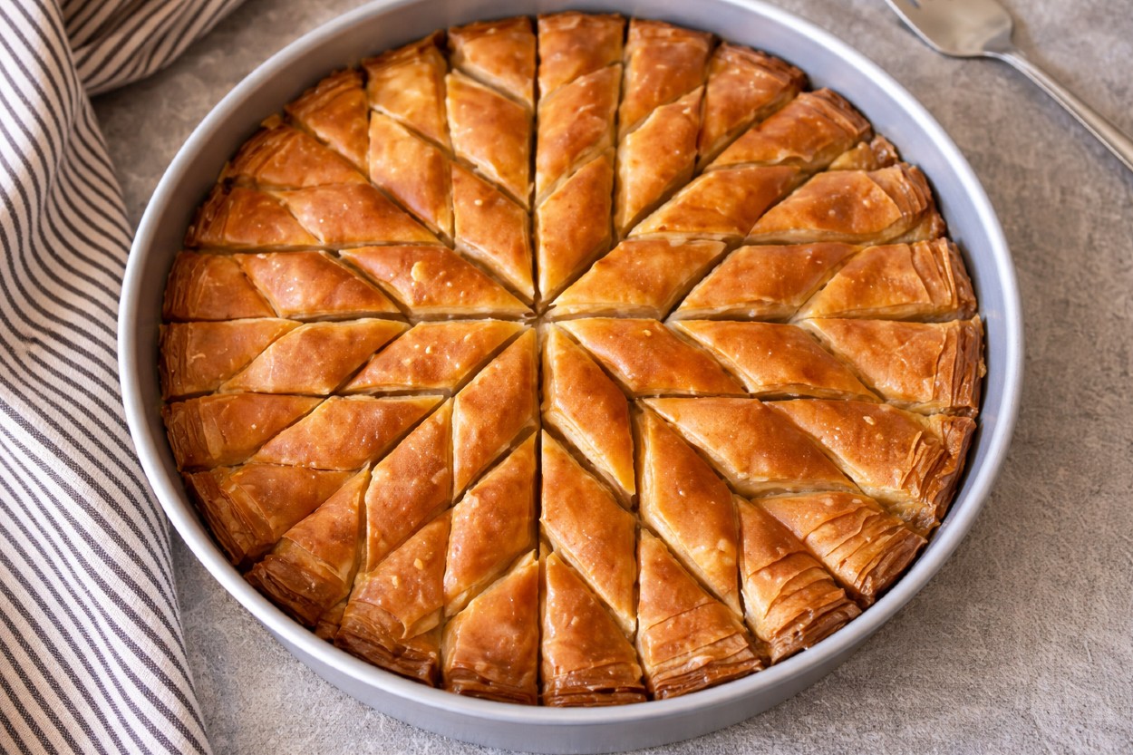 Cevizli Pratik Ev Baklavası Tarifi