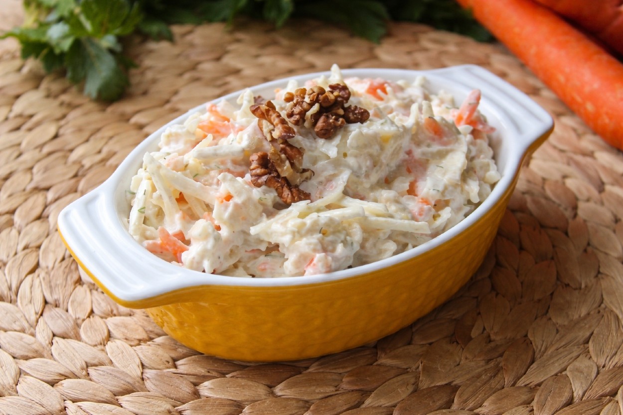 Havuçlu Kereviz Salatası Tarifi