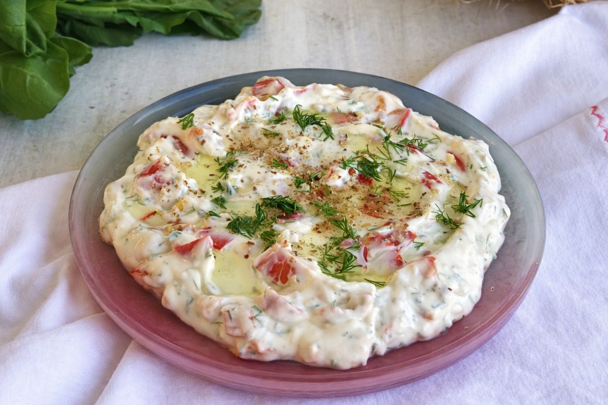 Kırmızı Biber Mezesi Tarifi