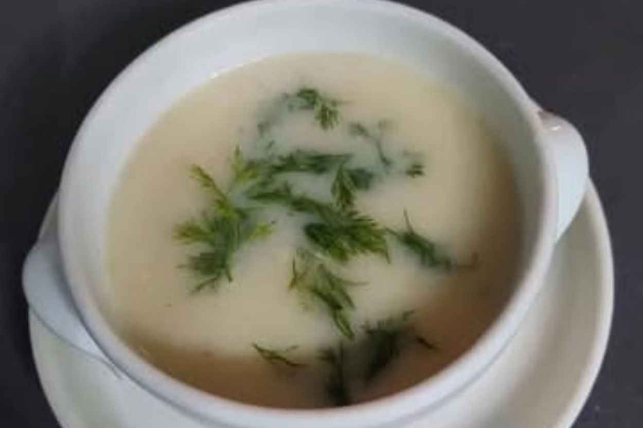 Kremalı Tavuk Suyu Çorbası Tarifi