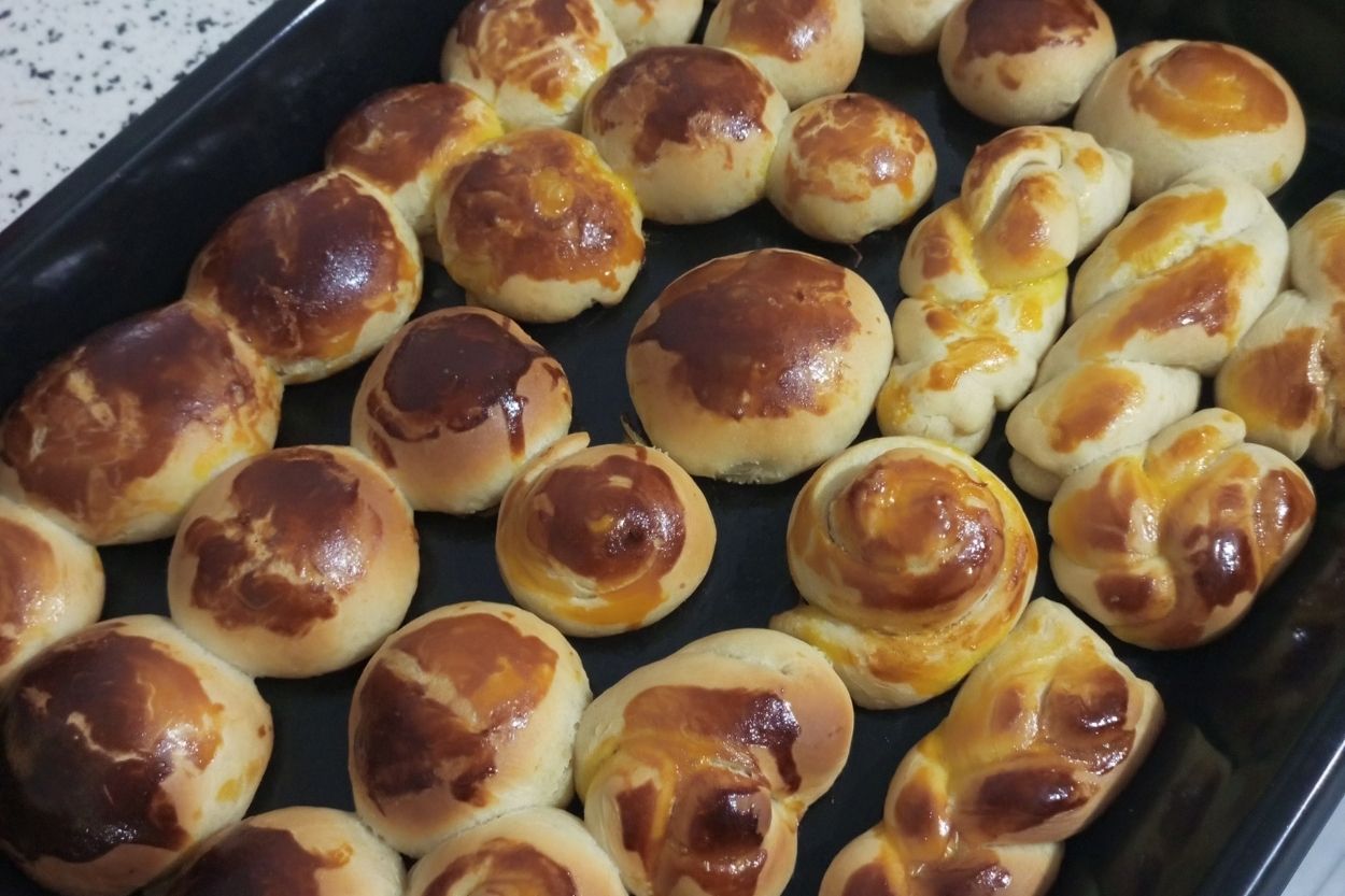 Kuru Mayalı Puf Poğaça Tarifi