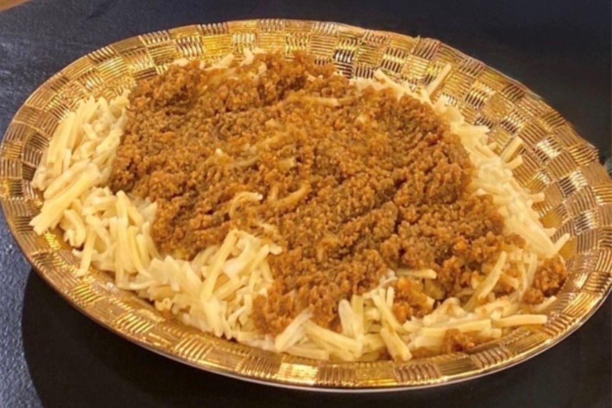 Tarhanalı Erişte Tarifi