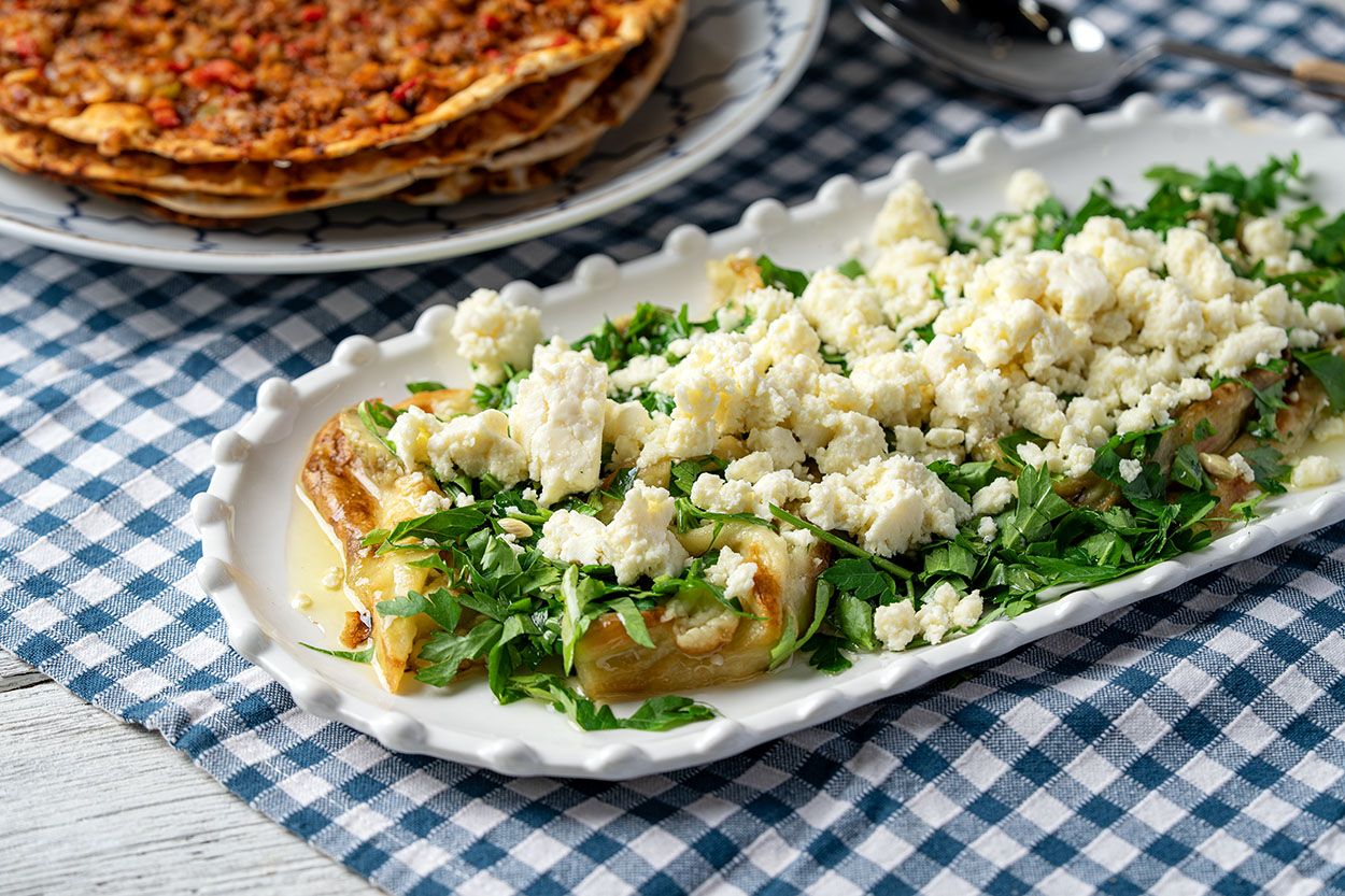 Tulum Peynirli Köz Patlıcan Tarifi