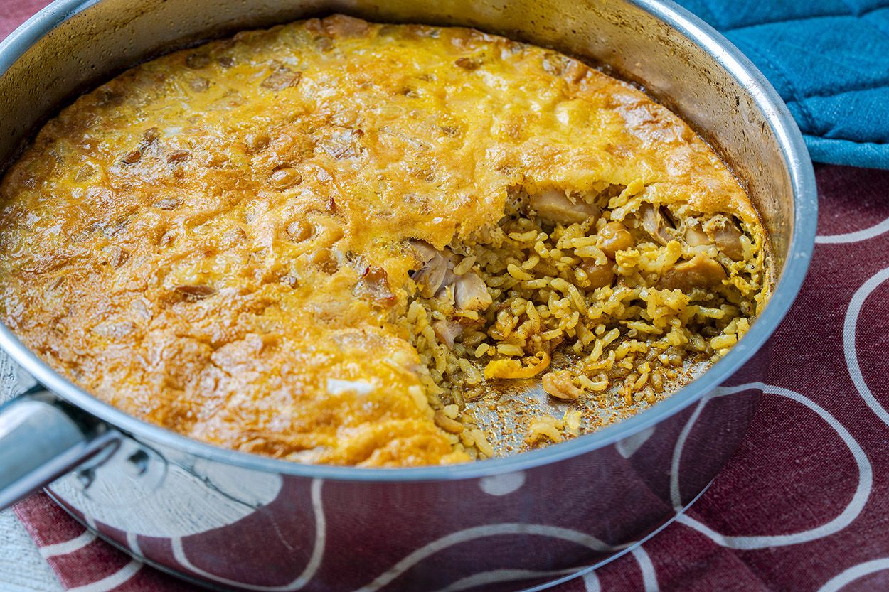 Fırında Yumurtalı Tavuklu Pilav Tarifi