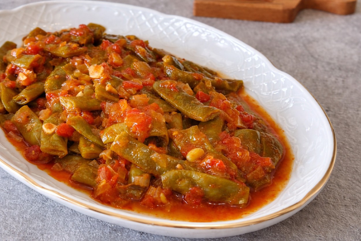 Zeytinyağlı Ayşekadın Fasulye Tarifi