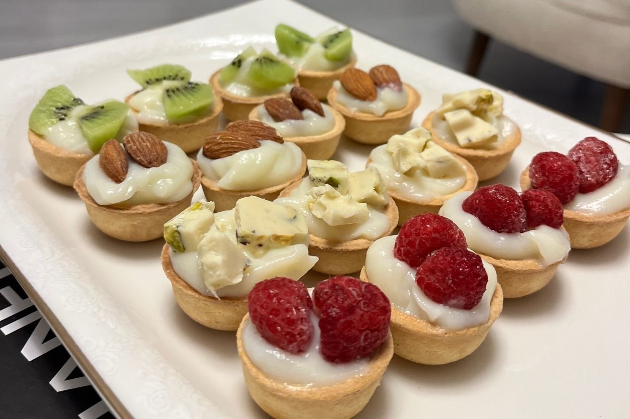 Meyveli Mini Tartlar Tarifi