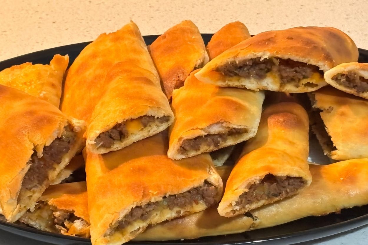 Biberli Kıymalı Kır Pidesi Tarifi
