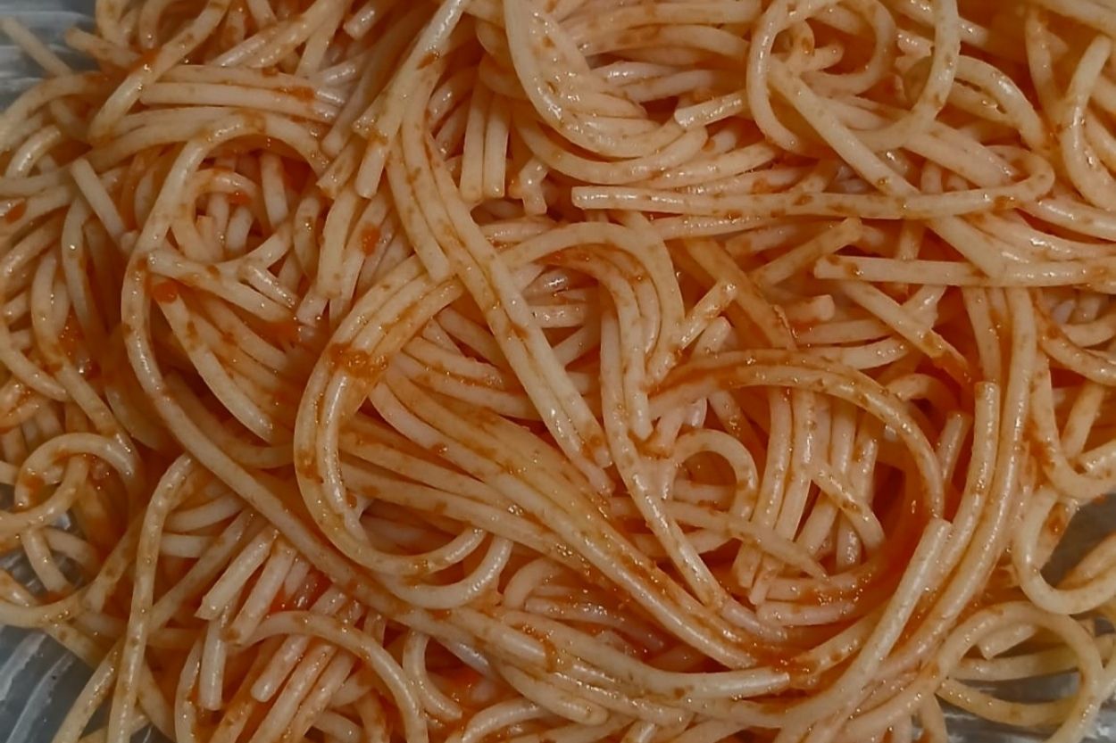 Domates Salçalı Makarna Tarifi