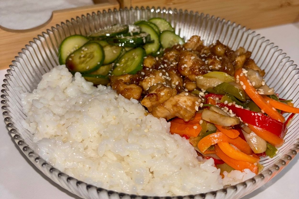 Teriyaki Soslu Tavuklu Bowl Tarifi
