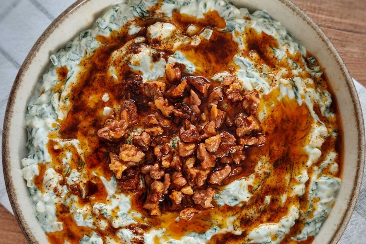 Yoğurtlu Pazı Borani Tarifi