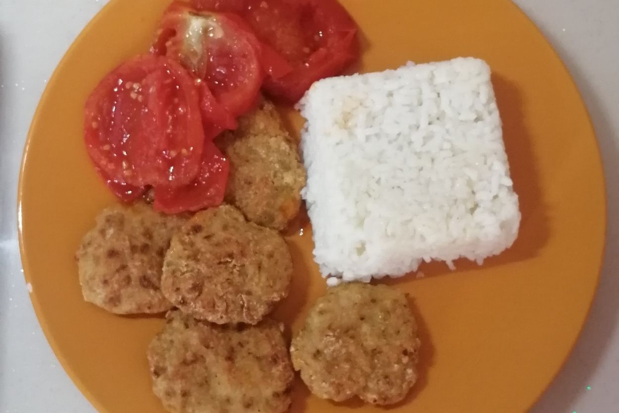 Ev Yapımı Tavuk Köftesi Tarifi