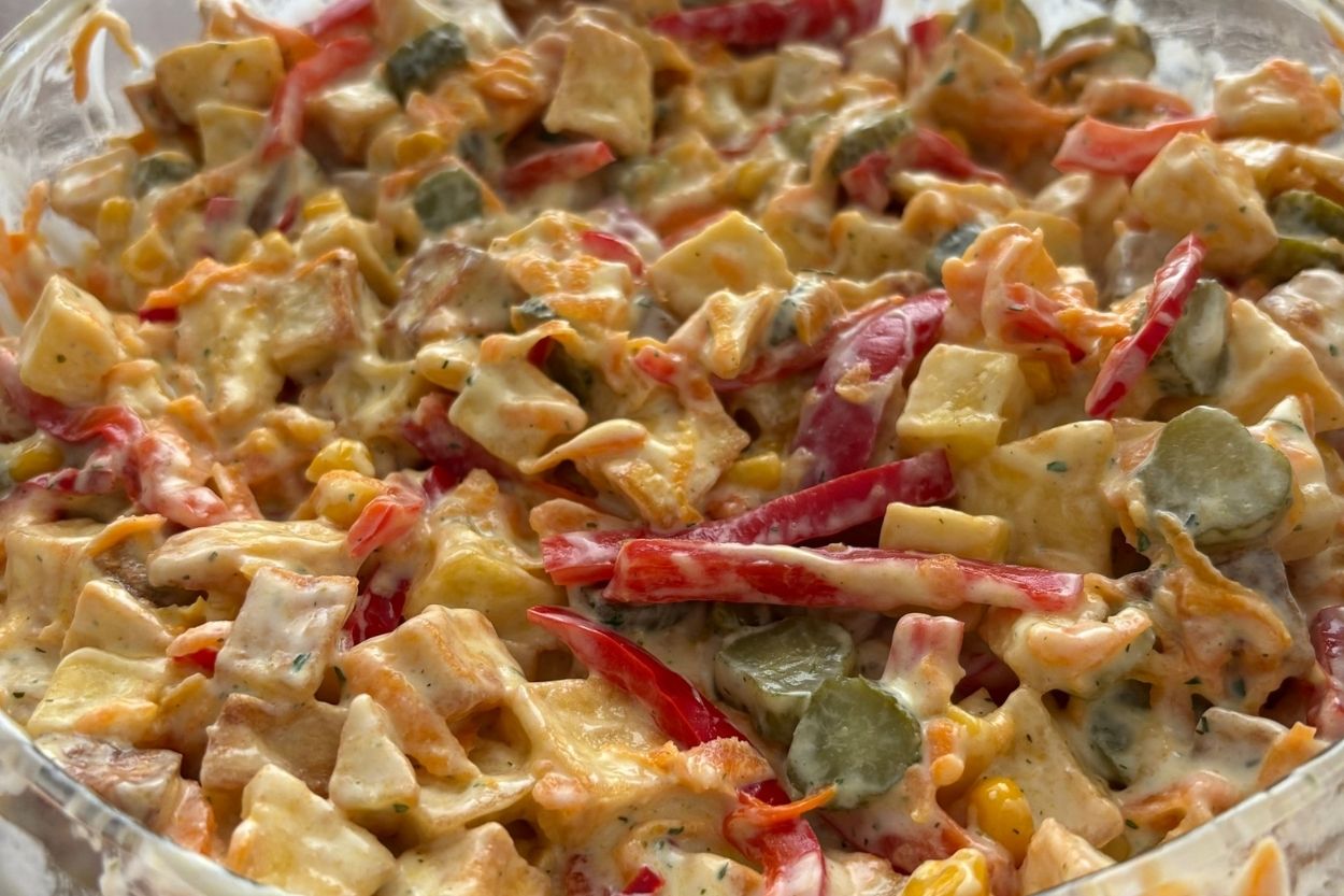 Hardallı Mısırlı Patates Salatası Tarifi