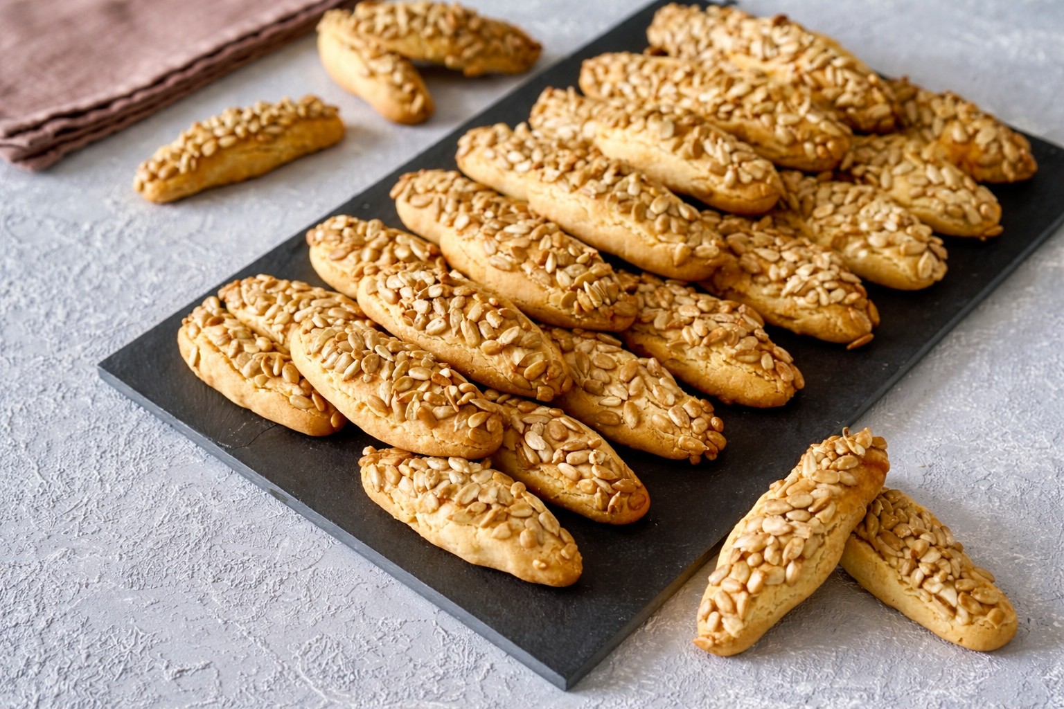 Çekirdekli Tuzlu Kurabiye Tarifi