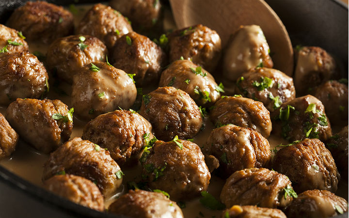 Isvec Koftesi Tarifi Nasil Yapilir Yemek Com