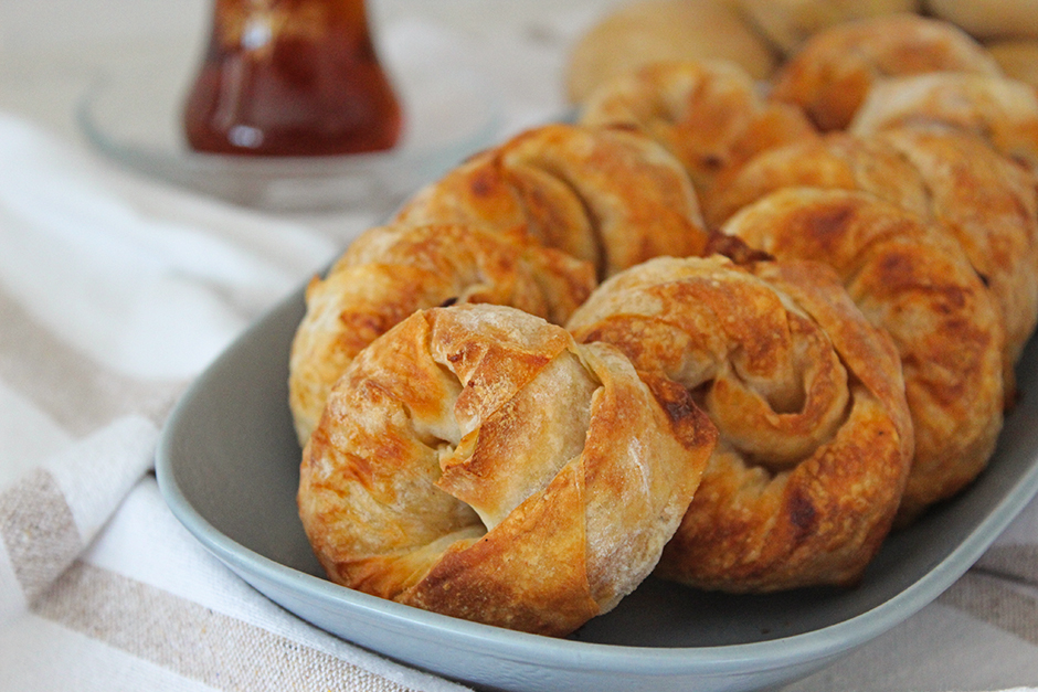 Patatesli Borek Tarifi Nasil Yapilir Resimli Anlatim Yemek Com