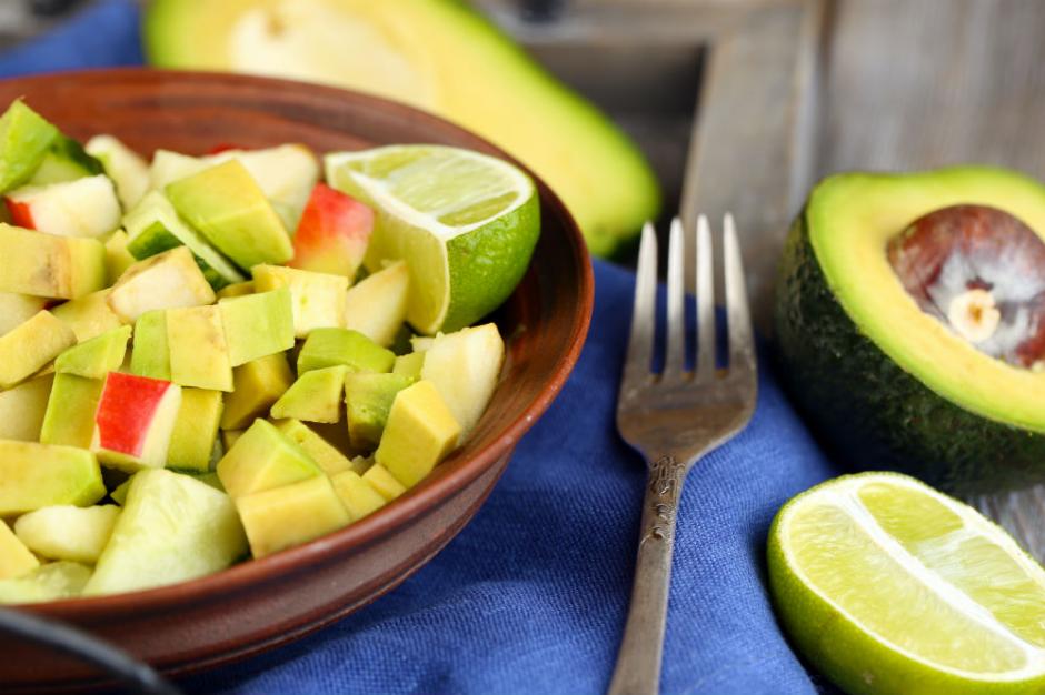 Elmali Avokado Salatasi Tarifi Nasil Yapilir Yemek Com