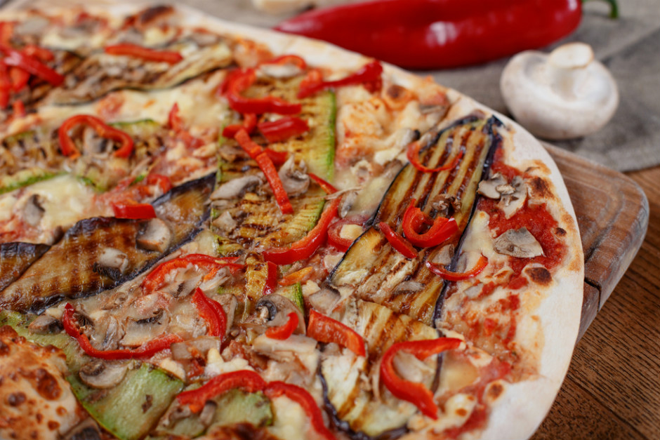 Patlicanli Pizza Tarifi Nasil Yapilir Yemek Com