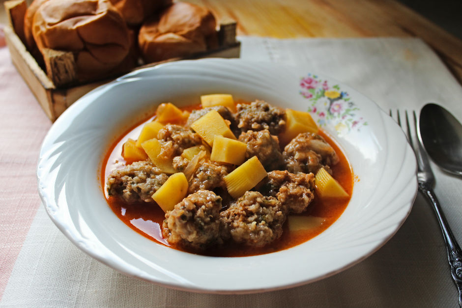 Bulgurlu Sulu Kofte Tarifi Leziz Yemeklerim