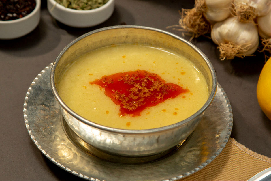 Lokanta Usulu Sari Mercimek Corbasi Tarifi Nasil Yapilir Yemek Com