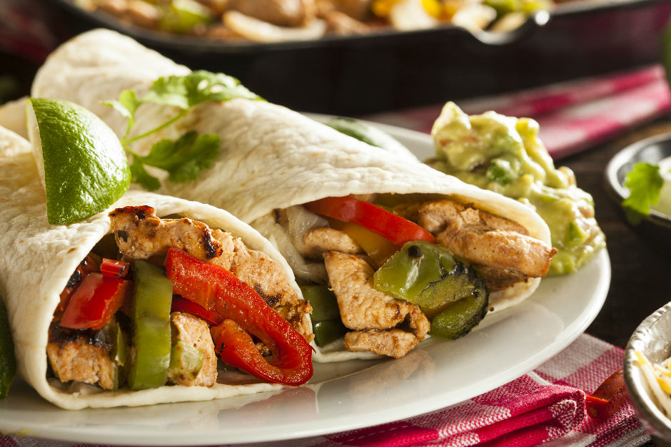 Tavuk Fajita Durum Tarifi Nasil Yapilir Yemek Com