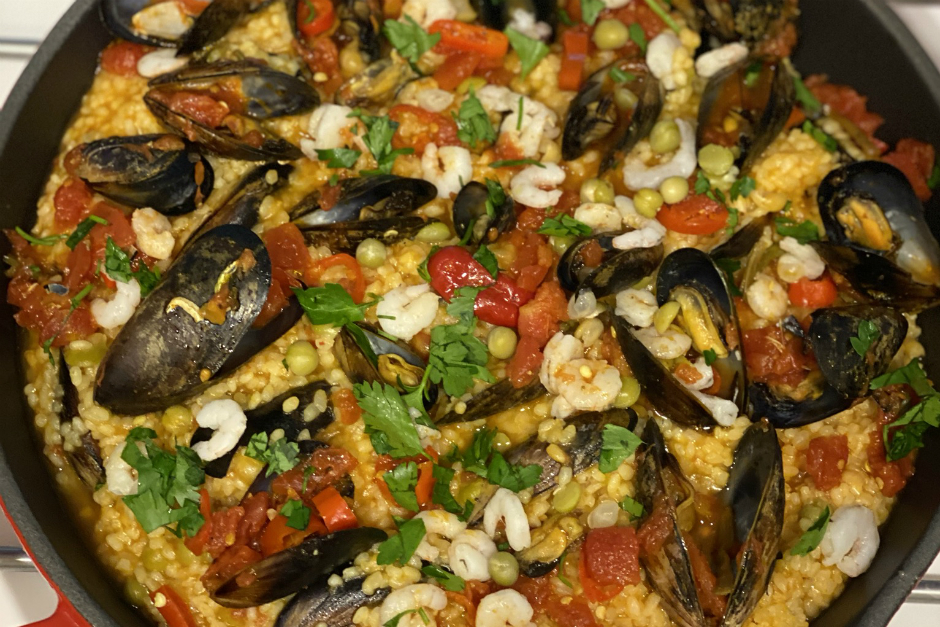 Kolay Paella Tarifi Nasil Yapilir Yemek Com Yemek Com