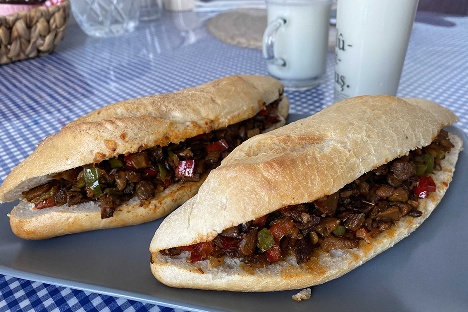 Yalanci Kokorec Tarifi Nasil Yapilir Yemek Com