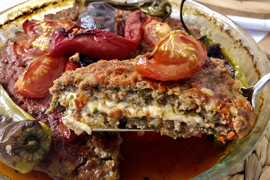 kasarli tepsi kebabi tarifi nasil yapilir yemek com